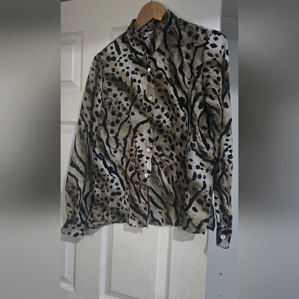 Animal print blouse size 8p